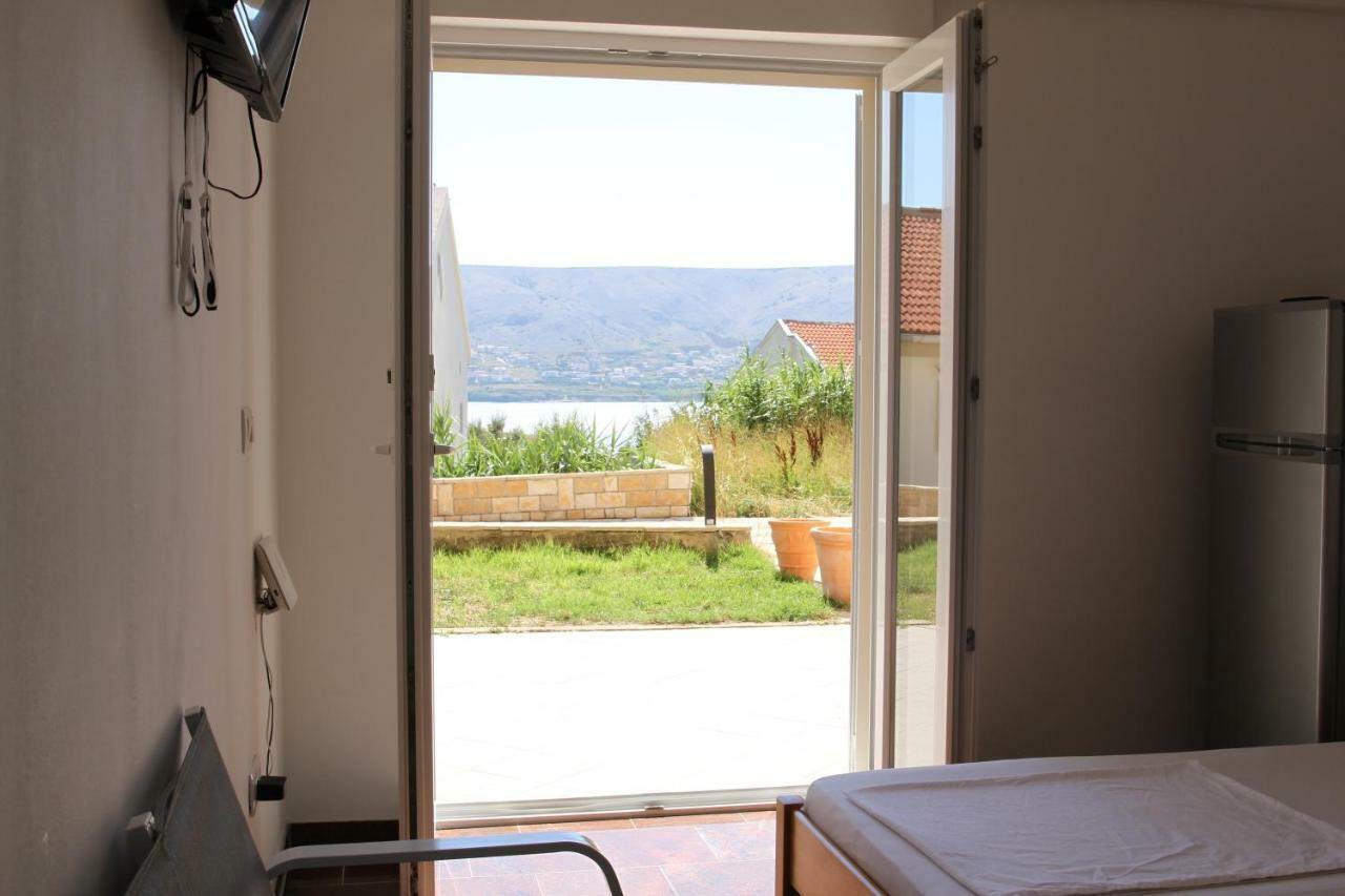 Apartmani Subasic Pag Town Exterior photo